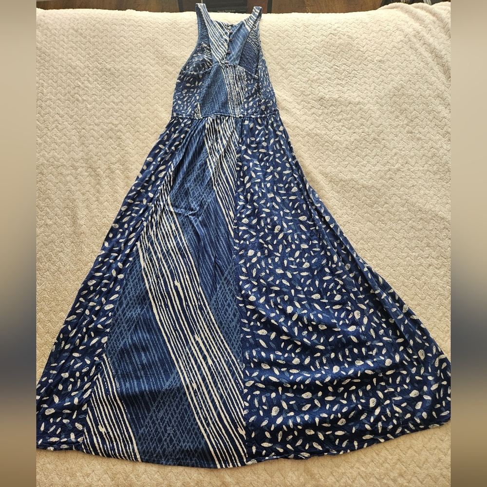 Navy Patterned Midi Dress - Picture 4 of 10